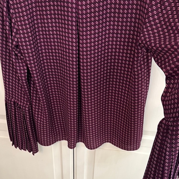Banana Republic Purple Women's blouse with flared sleeves. Size M. - Picture 8 of 9